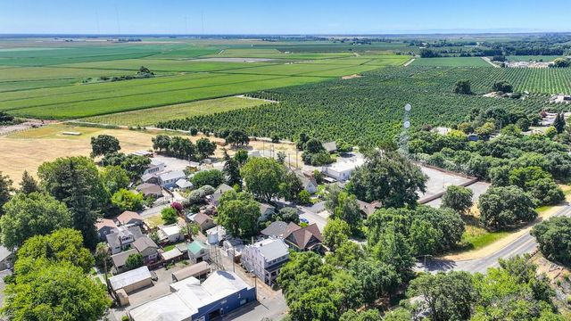 11793 Riverside Ave, Courtland, CA 95615