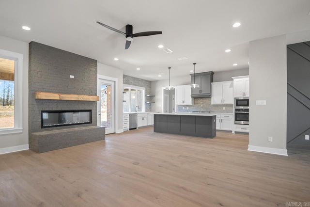 6178 Majestic Waters, Benton, AR 72019