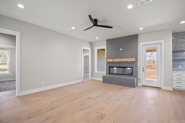 6178 Majestic Waters, Benton, AR 72019