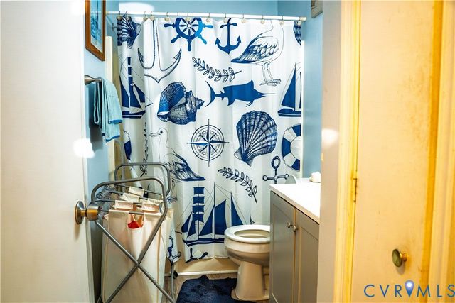 7006 Mason Run Dr, North Chesterfield, VA 23234