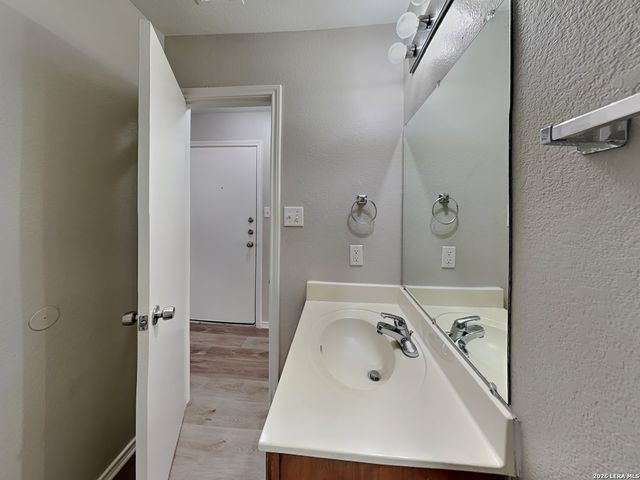 2726 Candleridge, San Antonio, TX 78244