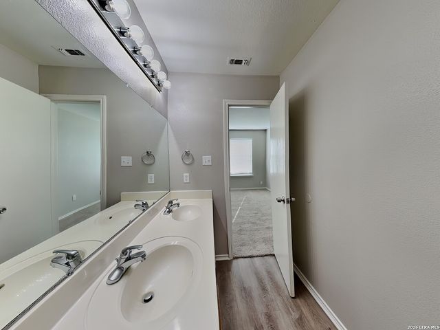 2726 Candleridge, San Antonio, TX 78244