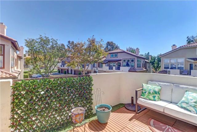 103 Camino Del Oro, Rancho Santa Margarita, CA 92688