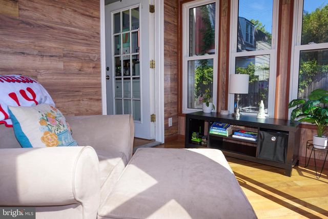 16 CLEVELAND AVE, Mount Ephraim, NJ 08059