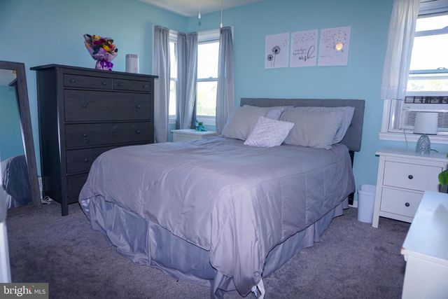 16 CLEVELAND AVE, Mount Ephraim, NJ 08059