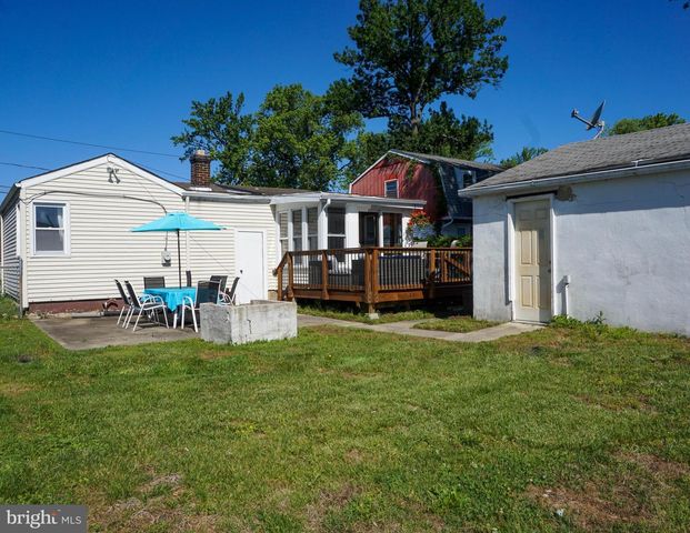 16 CLEVELAND AVE, Mount Ephraim, NJ 08059