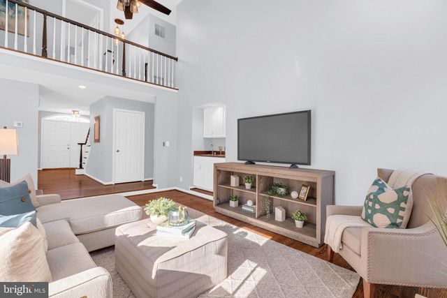 8661 CHASE GLEN CIR, Fairfax Station, VA 22039