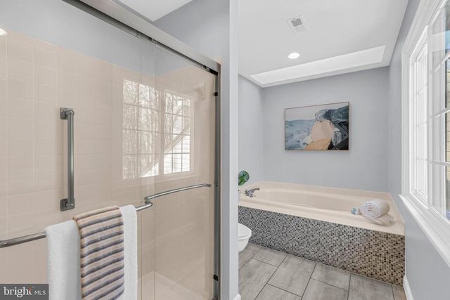 8661 CHASE GLEN CIR, Fairfax Station, VA 22039