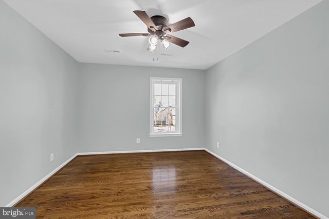 8661 CHASE GLEN CIR, Fairfax Station, VA 22039