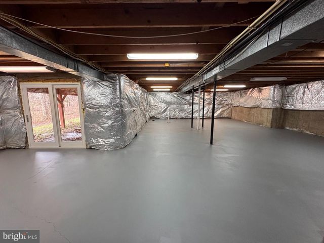 8661 CHASE GLEN CIR, Fairfax Station, VA 22039