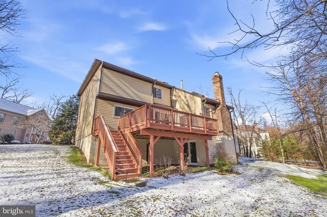 8661 CHASE GLEN CIR, Fairfax Station, VA 22039