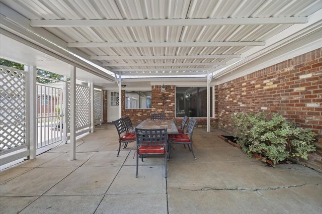 3731 Latma Drive, Houston, TX 77025