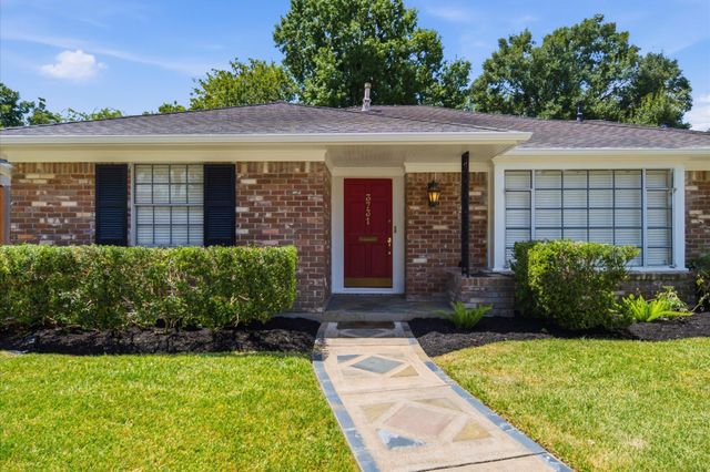 3731 Latma Drive, Houston, TX 77025