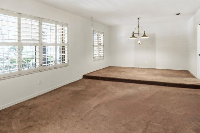 7605 SW 179th Ter, Palmetto Bay, FL 33157