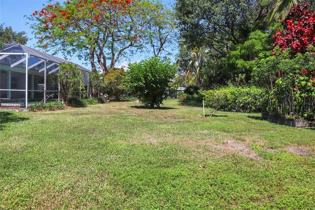 7605 SW 179th Ter, Palmetto Bay, FL 33157