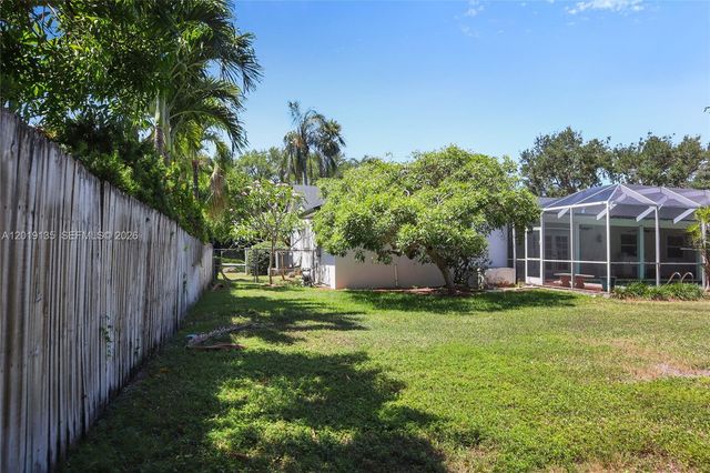 7605 SW 179th Ter, Palmetto Bay, FL 33157