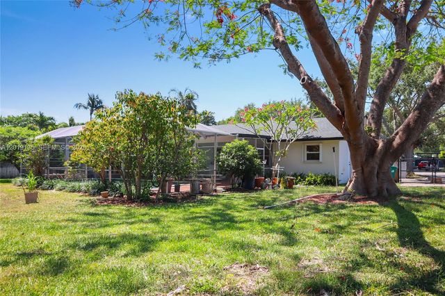 7605 SW 179th Ter, Palmetto Bay, FL 33157