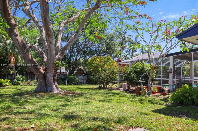 7605 SW 179th Ter, Palmetto Bay, FL 33157