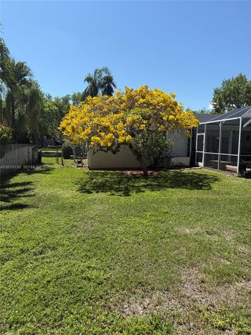 7605 SW 179th Ter, Palmetto Bay, FL 33157