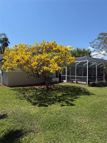 7605 SW 179th Ter, Palmetto Bay, FL 33157