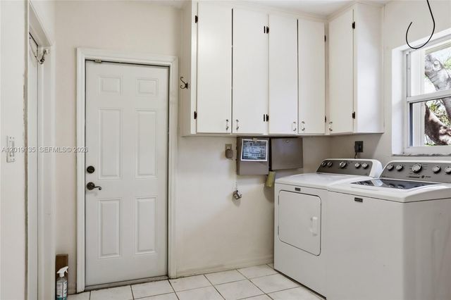 7605 SW 179th Ter, Palmetto Bay, FL 33157