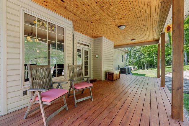 1661 Piper Rd, Ligonier Twp, PA 15658