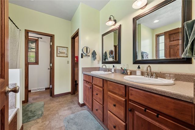 1661 Piper Rd, Ligonier Twp, PA 15658