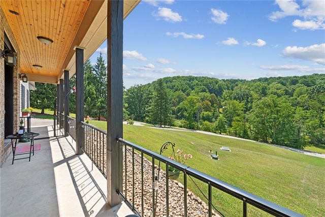 1661 Piper Rd, Ligonier Twp, PA 15658