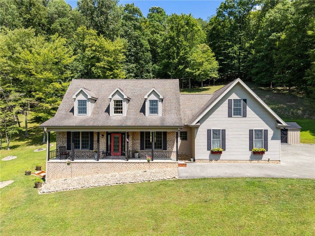 1661 Piper Rd, Ligonier Twp, PA 15658