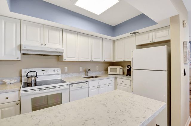 5505 N Ocean Blvd 8-202, Ocean Ridge, FL 33435