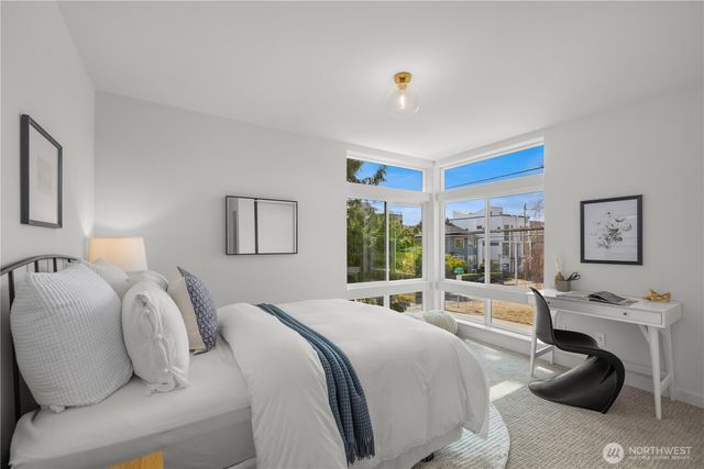 2454 NW 60th Street, Seattle, WA 98107