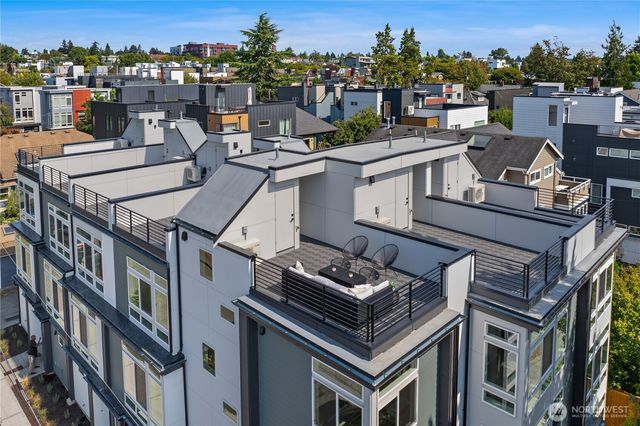 2454 NW 60th Street, Seattle, WA 98107