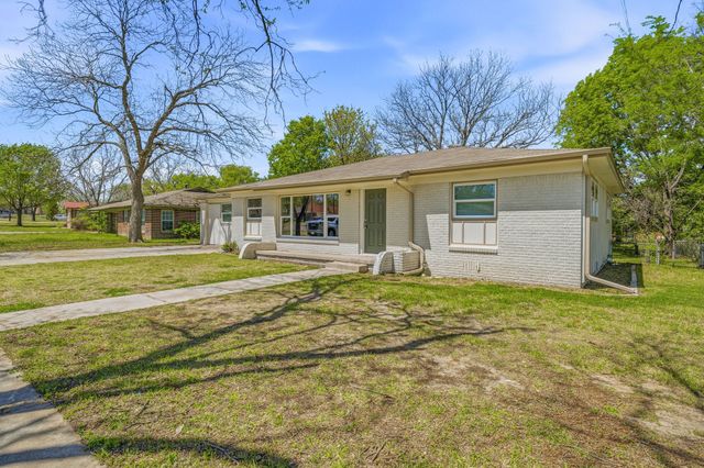 1425 W Lingleville Road, Stephenville, TX 76401
