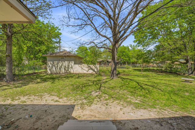 1425 W Lingleville Road, Stephenville, TX 76401