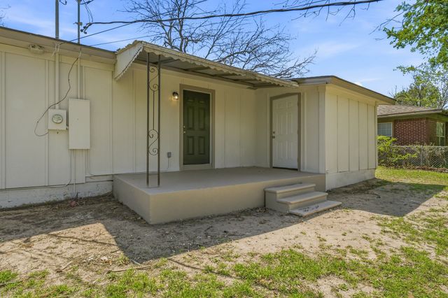 1425 W Lingleville Road, Stephenville, TX 76401