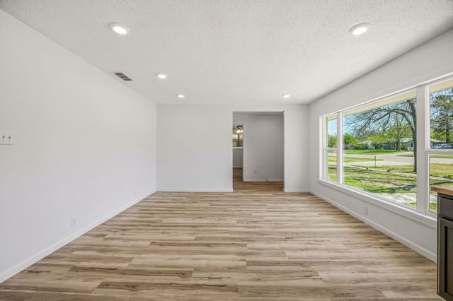 1425 W Lingleville Road, Stephenville, TX 76401