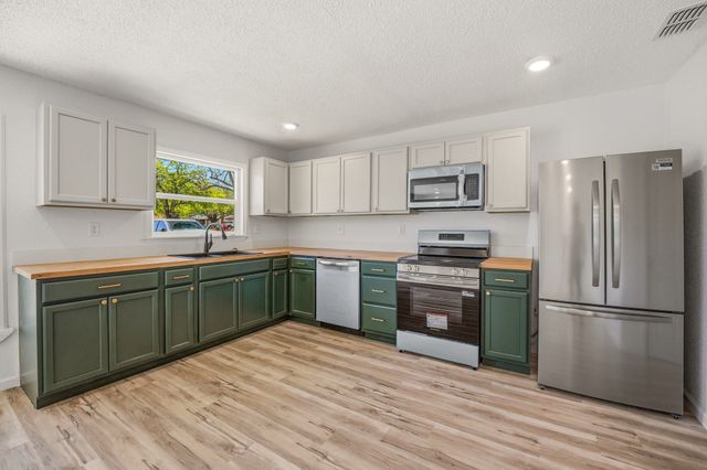 1425 W Lingleville Road, Stephenville, TX 76401