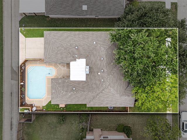 1138 Holly Drive, Carrollton, TX 75010