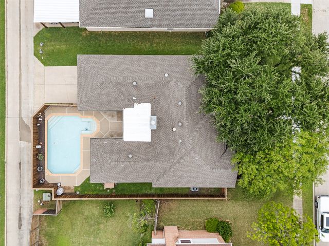 1138 Holly Drive, Carrollton, TX 75010