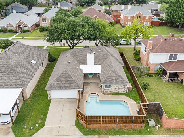 1138 Holly Drive, Carrollton, TX 75010