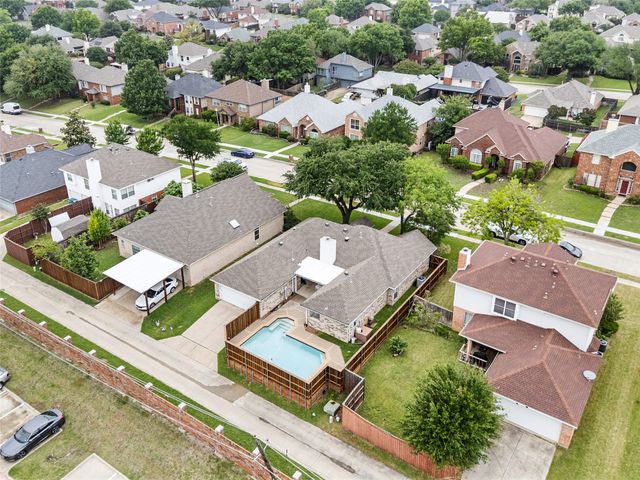 1138 Holly Drive, Carrollton, TX 75010