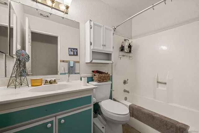 7552 Paramount Ct, Rancho Cucamonga, CA 91730