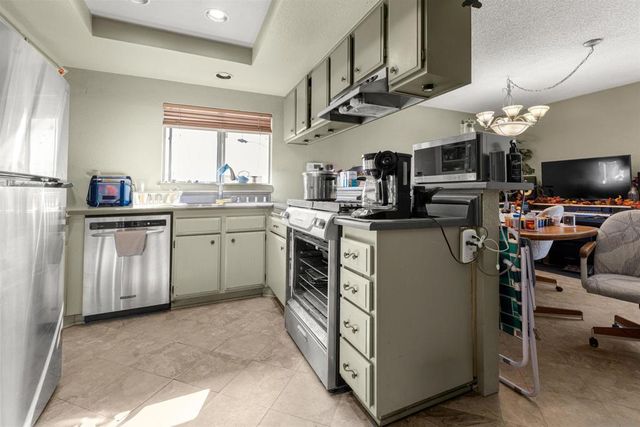 7552 Paramount Ct, Rancho Cucamonga, CA 91730