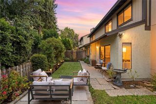 10831 Roycroft 27, Sun Valley, CA 91352