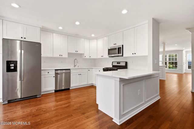 4 Ironwood Court, Middletown, NJ 07748
