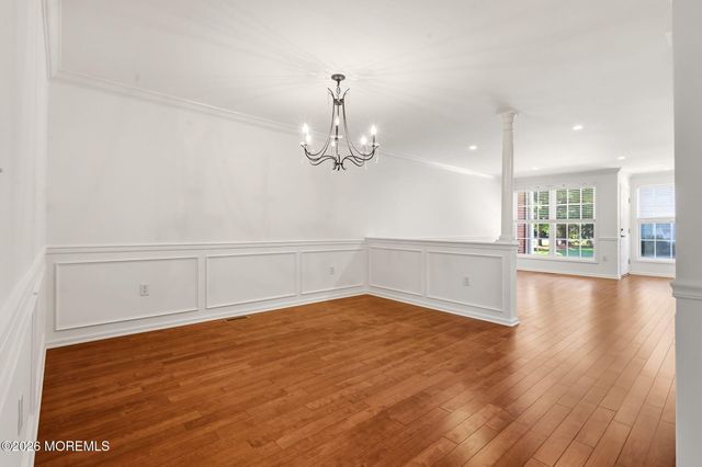 4 Ironwood Court, Middletown, NJ 07748