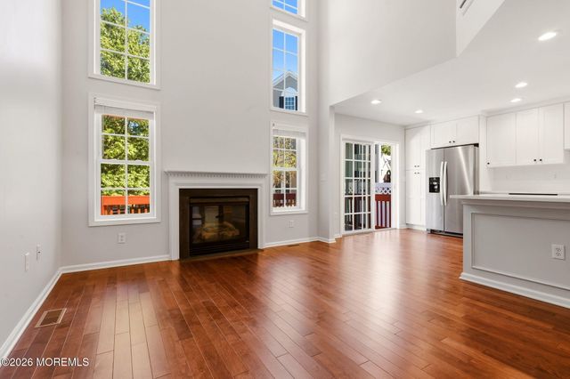 4 Ironwood Court, Middletown, NJ 07748