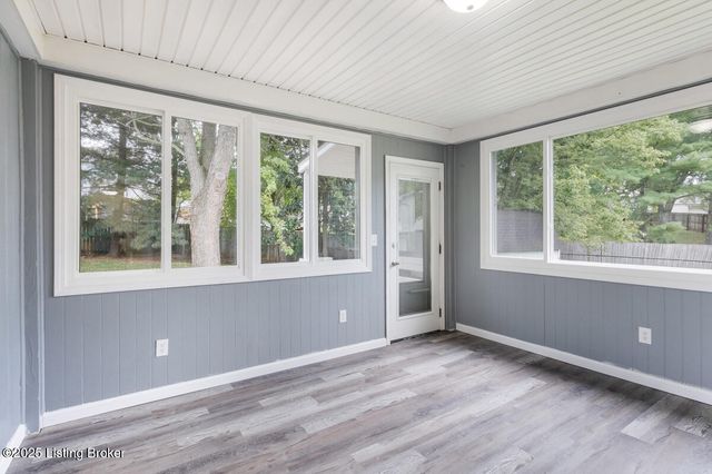 403 Clear Valley Ct, Elizabethtown, KY 42701