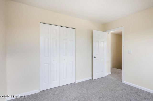 403 Clear Valley Ct, Elizabethtown, KY 42701