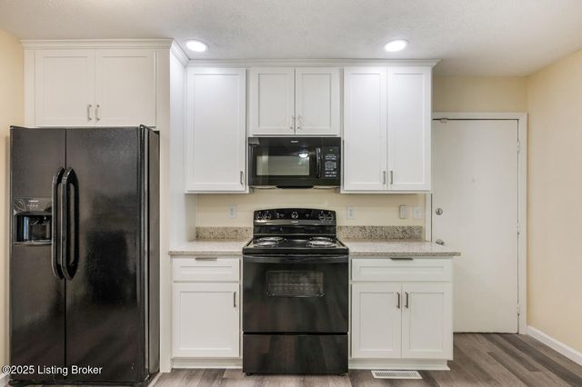 403 Clear Valley Ct, Elizabethtown, KY 42701